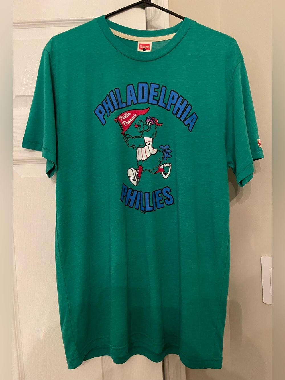 Homage Phillie Phanatic Mascot Philadelphia Phillies Green T-Shirt Men’s Sz. L
